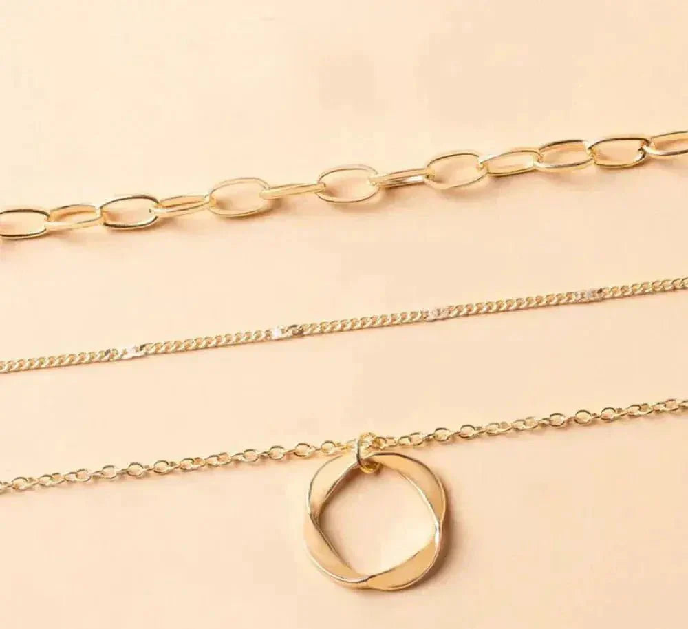 Emily & Isabella Brooks | Vintage Gold Layered Chain and Pendant Necklace