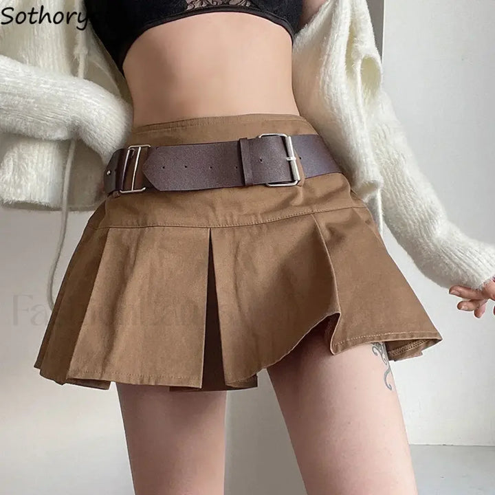 Emily & Isabella Brooks | Pleated Mini Skirt