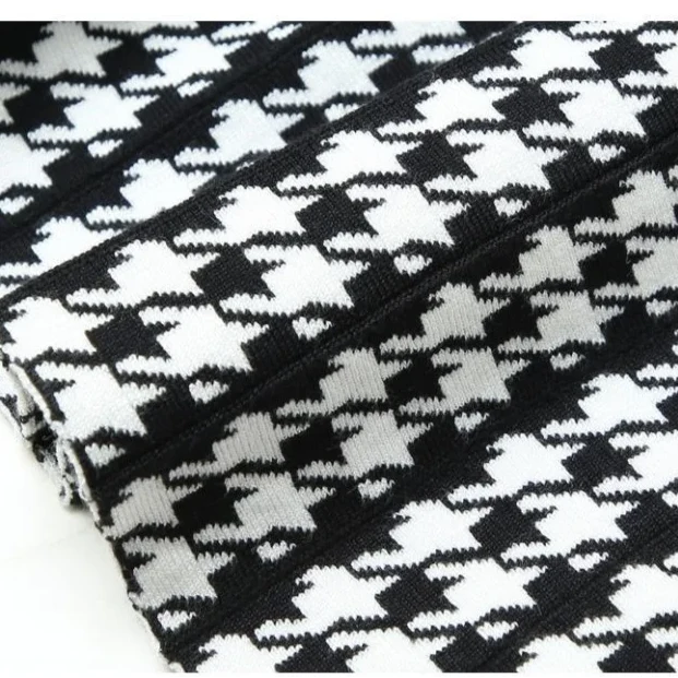 43583303712989
